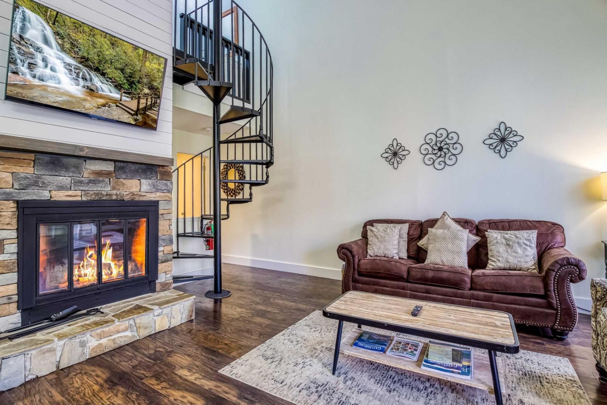 Gatlinburg Mountain Townhome With Pool Access! 외부 사진