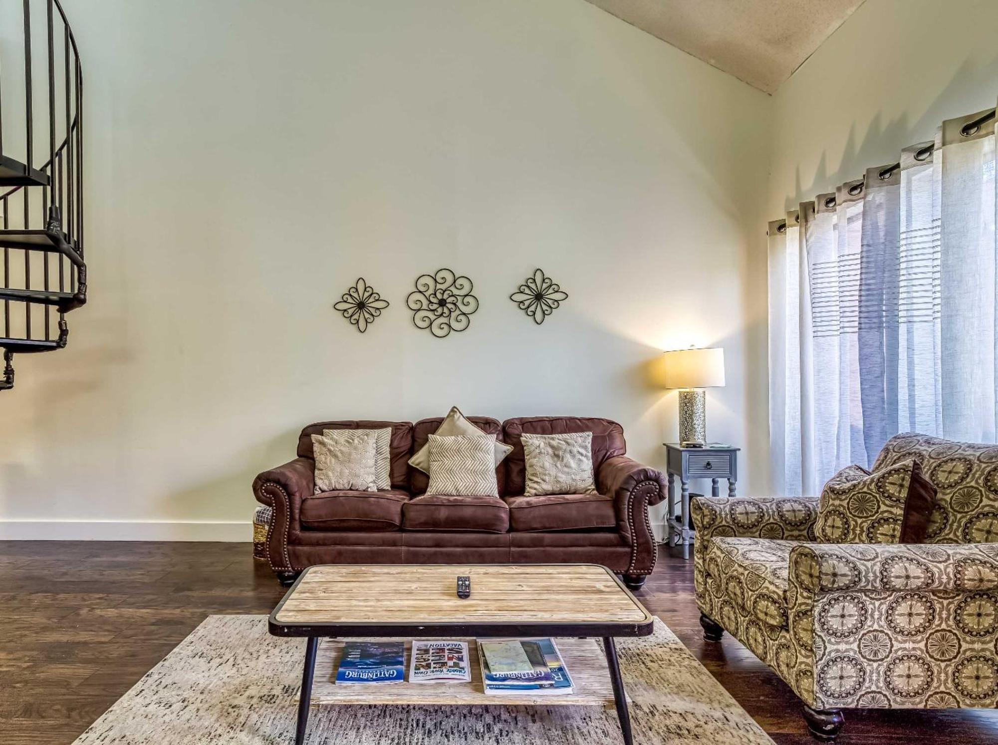 Gatlinburg Mountain Townhome With Pool Access! 외부 사진