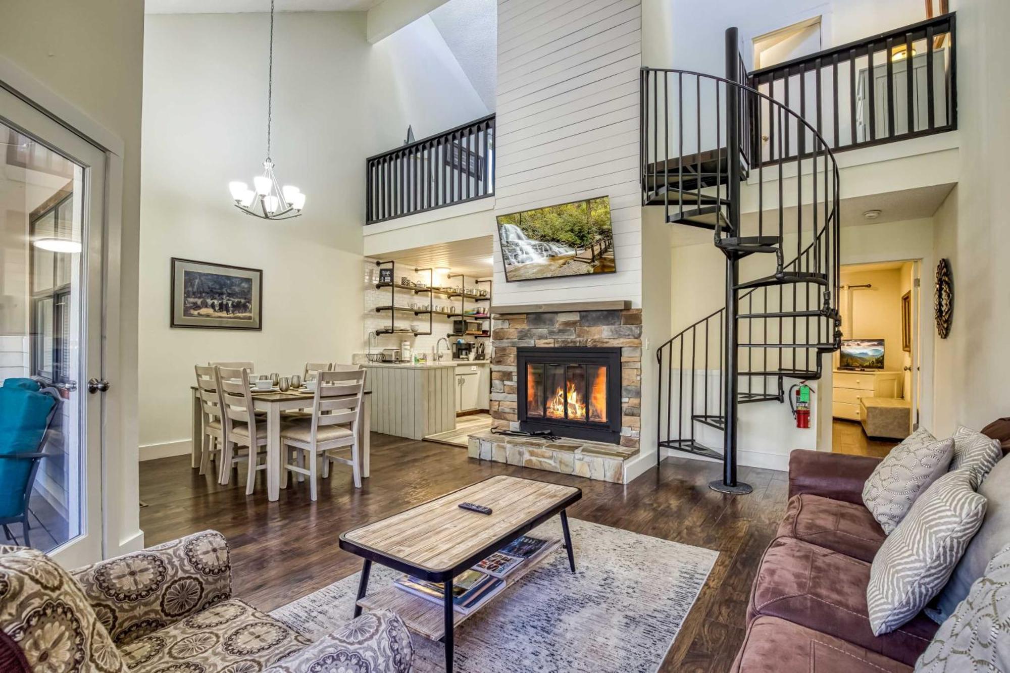 Gatlinburg Mountain Townhome With Pool Access! 외부 사진