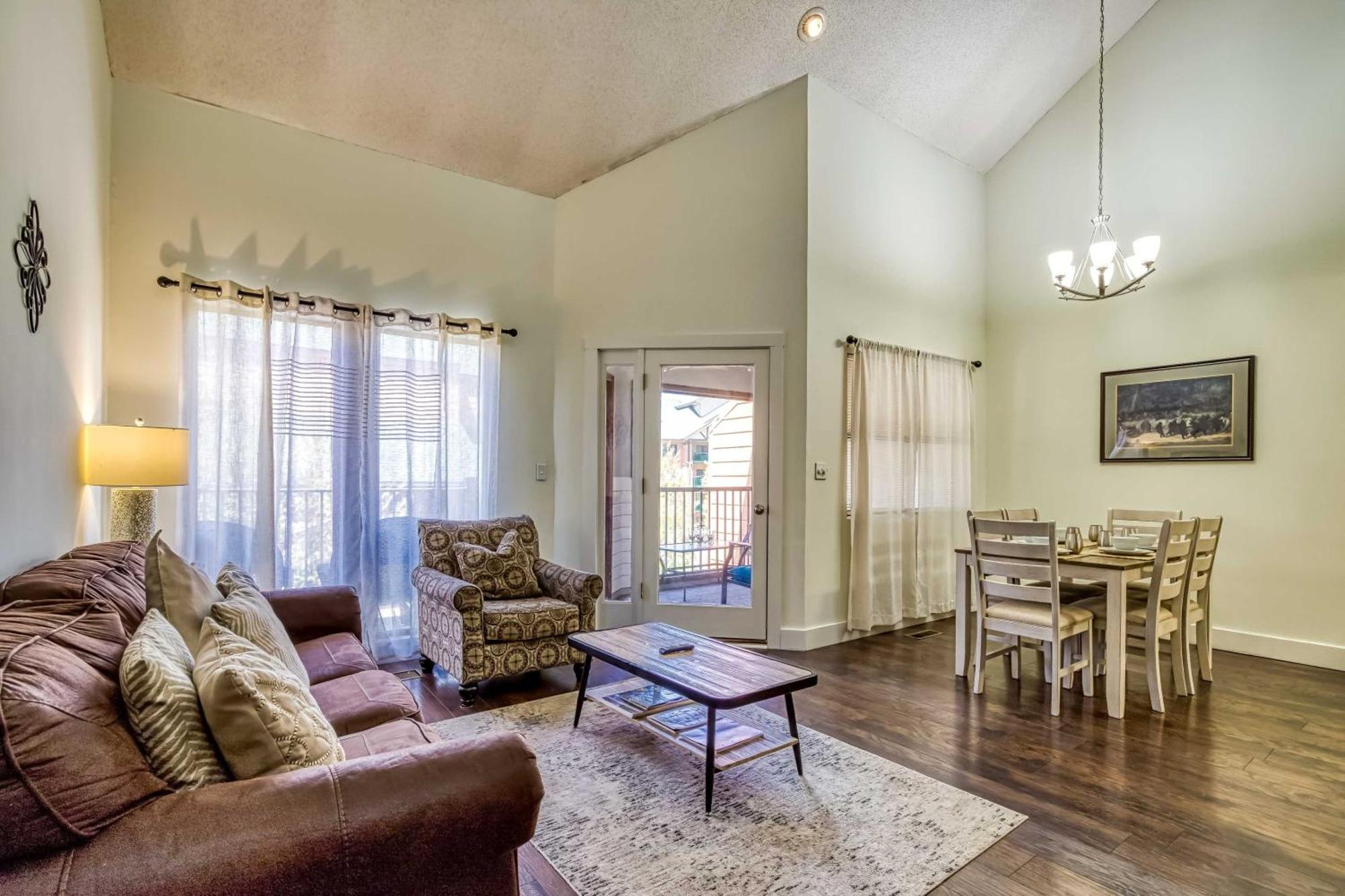 Gatlinburg Mountain Townhome With Pool Access! 외부 사진